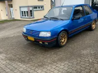 Gebraucht Peugeot 309 GTi 160 PS (117 kW) 1993 Blau Kleinwagen