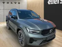 Neu Volvo XC40 Plus 197 PS (144 kW) 2025 Schwarz SUV