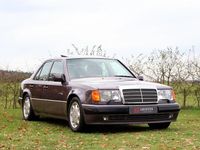 Gebraucht Mercedes E500 326 PS (239 kW) 1992 Violett Limousine