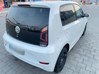 Second-hand VW up! Move 75 CP (55 kW) 2018 Alb Hatchback