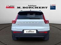 Gebraucht Volvo XC40 Plus 261 PS (191 kW) 2022 Crystal white SUV
