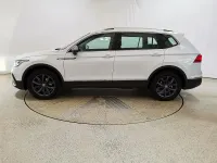 Gebraucht VW Tiguan Allspace Life 150 PS (110 kW) 2023 Oryxweiß perlmutteffekt SUV