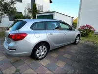 Gebraucht Opel Astra 110 PS (80 kW) 2012 Silber Kombi