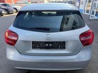 Gebraucht Mercedes A180 122 PS (89 kW) 2013 Polarsilber  metalliclack Kleinwagen