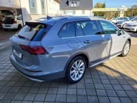 Gebraucht VW Golf Alltrack 200 PS (147 kW) 2022 Mondsteingrau Kombi