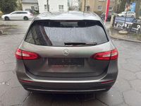 Gebraucht Mercedes B180 116 PS (85 kW) 2020 Grau Van / Kleinbus