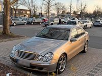 Gebraucht Mercedes E320 Elegance 224 PS (164 kW) 2002 Grau Limousine