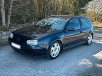 Gebraucht VW Golf IV 105 PS (77 kW) 2001 Schwarz Kleinwagen