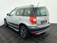 Second-hand Skoda Yeti Active 110 CP (80 kW) 2012 Gri SUV