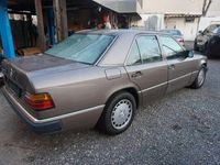 Gebraucht Mercedes E230 132 PS (97 kW) 1989 Braun Limousine