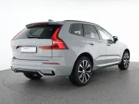 Gebraucht Volvo XC60 Plus 197 PS (144 kW) 2023 Grau SUV
