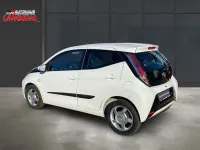 Gebraucht Toyota Aygo X-play 69 PS (50 kW) 2014 Pianosaweiß Kleinwagen