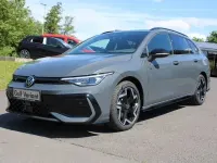 Neu VW Golf VIII R-line 150 PS (110 kW) 2026 Grau Limousine