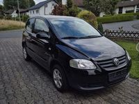 Gebraucht VW Fox 54 PS (39 kW) 2005 Schwarz Kleinwagen