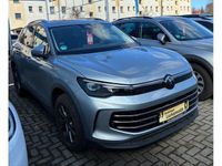 Gebraucht VW Tiguan Elegance 193 PS (141 kW) 2024 Silber SUV