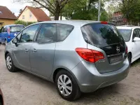 Gebraucht Opel Meriva Design Edition 120 PS (88 kW) 2012 Silber Van / Kleinbus