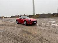 Gebraucht Fiat 124 Spider Lusso 140 PS (102 kW) 2017 Rot Cabrio