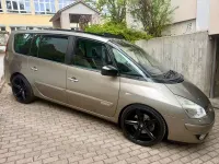 Gebraucht Renault Grand Espace 173 PS (127 kW) 2011 Braun Van / Kleinbus