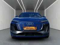 Neu Audi Q6 e-tron Business 225 kW (306 PS) 2026 Blau SUV