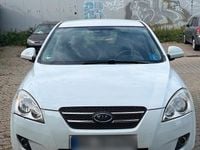 Gebraucht Kia Ceed 109 PS (80 kW) 2009 Weiß Kleinwagen