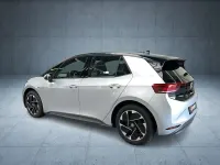 Gebraucht VW ID.3 Pro 106 kW (145 PS) 2022 Scale silver metallic schwarz Kleinwagen