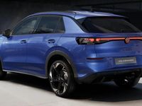 Neu VW T-Roc R-line 150 PS (110 kW) 2026 Blau SUV