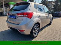 Gebraucht Hyundai ix20 125 PS (91 kW) 2019 Silber Kleinwagen