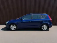 Gebraucht Hyundai i30 109 PS (80 kW) 2011 Blau Kombi