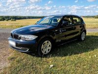 Gebraucht BMW 116 122 PS (89 kW) 2010 Schwarz Kleinwagen