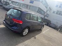 Gebraucht VW Touran Comfortline 110 PS (80 kW) 2016 Blau Van / Kleinbus