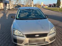 Gebraucht Ford Focus 101 PS (74 kW) 2006 Grau Kombi