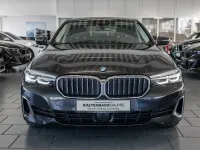Gebraucht BMW 520 Luxury Line 190 PS (139 kW) 2023 Sophistograu Limousine