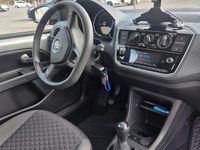 Gebraucht VW up! 68 PS (50 kW) 2019 Silber Kleinwagen