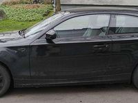 Gebraucht BMW 116 122 PS (89 kW) 2009 Schwarz Kleinwagen