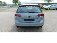 Gebraucht VW Passat 150 PS (110 kW) 2023 Mondsteingrau Kombi