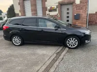 Gebraucht Ford Focus Titanium 120 PS (88 kW) 2015 Schwarz Limousine