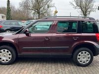 Gebraucht Skoda Yeti Plus Edition 122 PS (89 kW) 2011 Rot rosso brunello metallic SUV
