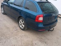 Gebraucht Skoda Octavia 105 PS (77 kW) 2011 Blau Kombi