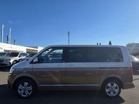 Second-hand VW Multivan Generation Six 150 CP (110 kW) 2020 Auriu Monovolum