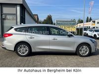 Używany Ford Focus Titanium 120 KM (88 kW) 2020 Srebrny Kombi