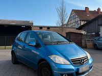 Gebraucht Mercedes A180 106 PS (77 kW) 2009 Blau Kleinwagen