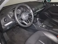 Gebraucht Audi A3 Sportback e-tron Basis 204 PS (150 kW) 2019 Florettsilber metallic (metallic) Kleinwagen