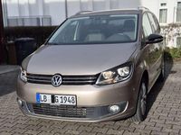 Gebraucht VW Touran 105 PS (77 kW) 2011 Bronze Van / Kleinbus