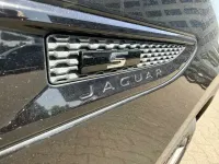 Gebraucht Jaguar E-Pace R-Dynamic 249 PS (183 kW) 2019 Schwarz (metallic) SUV