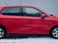 Gebraucht Skoda Fabia Joy 105 PS (77 kW) 2016 Rot Limousine