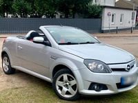 Gebraucht Opel Tigra 90 PS (66 kW) 2004 Silber Cabrio