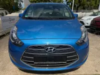 Gebraucht Hyundai ix20 Passion 90 PS (66 kW) 2016 Blau Kleinwagen