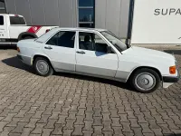 Gebraucht Mercedes 190 75 PS (55 kW) 1997 Weiß Limousine