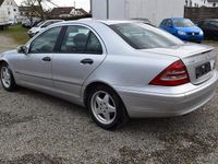 Gebraucht Mercedes C220 Classic 143 PS (105 kW) 2003 Silber Limousine