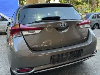 Gebraucht Toyota Auris 101 PS (74 kW) 2019 Grau Kleinwagen